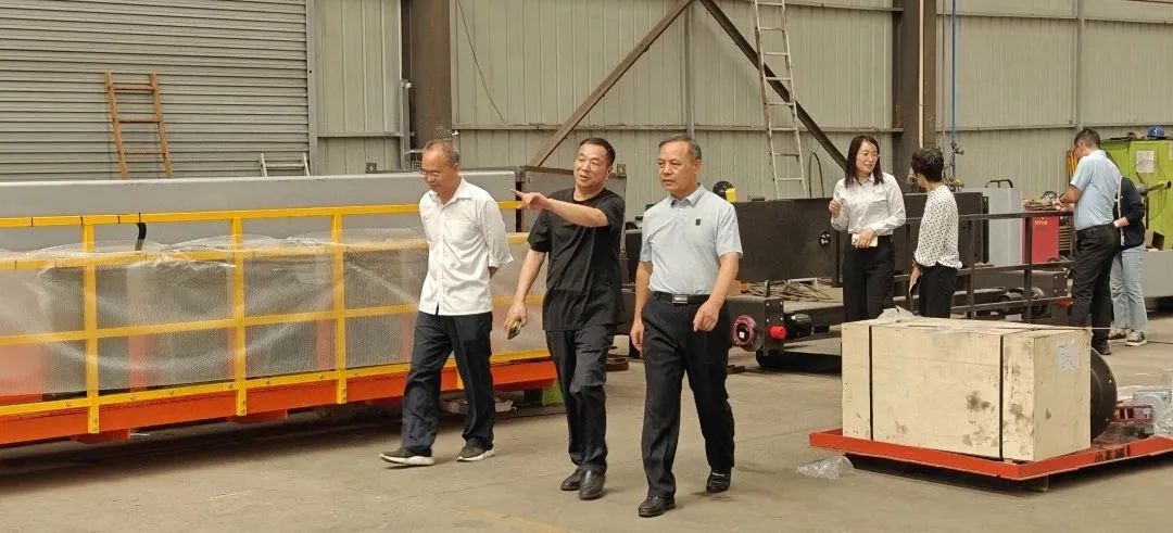 熱烈歡迎省市場(chǎng)監(jiān)督管理局認(rèn)證處史明甫處長(zhǎng)等一行蒞臨東起集團(tuán)考察調(diào)研！